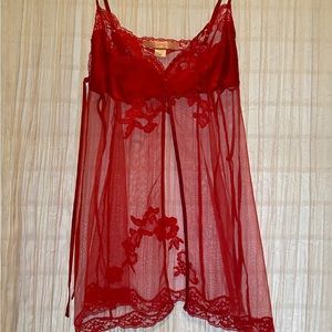 Beautiful vintage Victorias Secret red lingerie top 🍒🍷